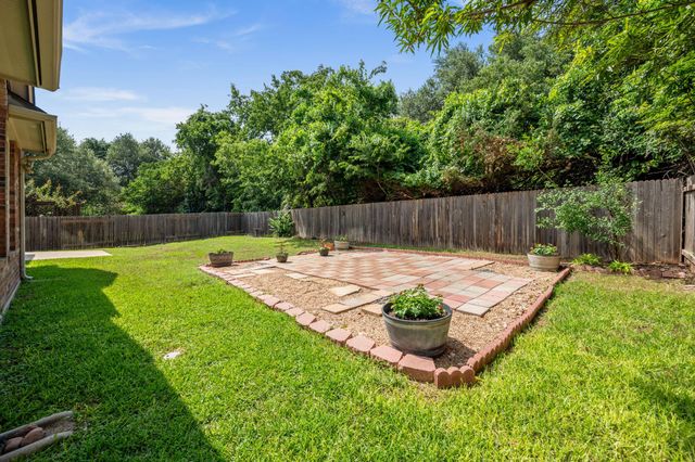 10233 Chestnut Ridge RD, Austin, TX 78726