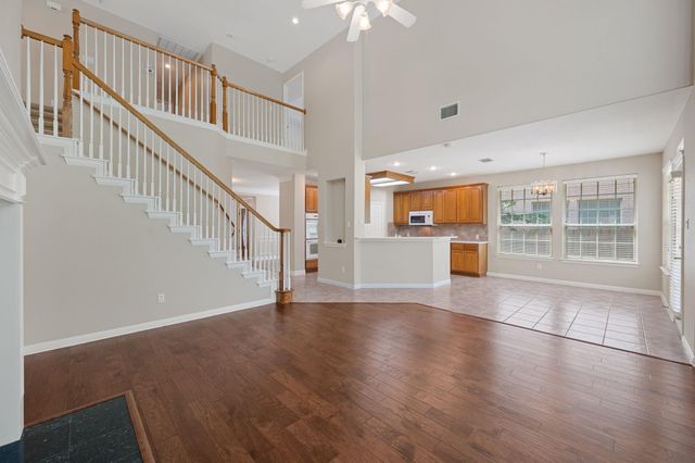 10233 Chestnut Ridge RD, Austin, TX 78726