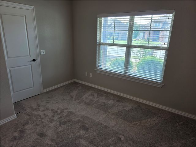 6159 W Limerick Way, Fayetteville, AR 72704