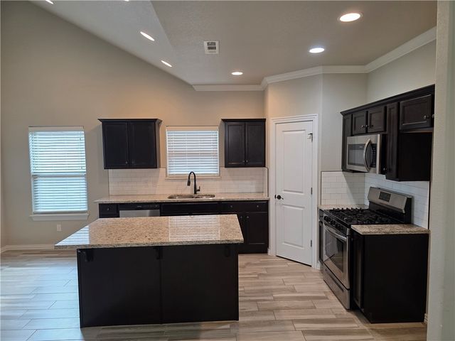 6159 W Limerick Way, Fayetteville, AR 72704