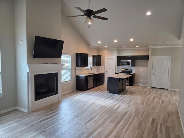 6159 W Limerick Way, Fayetteville, AR 72704