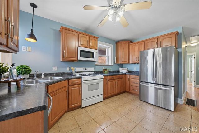 5705 Lisette Avenue, St Louis, MO 63109