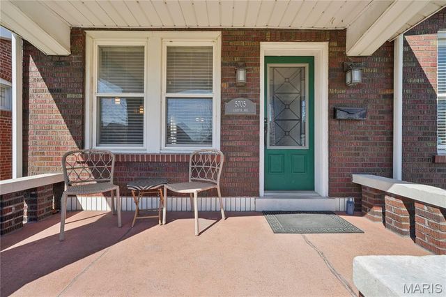 5705 Lisette Avenue, St Louis, MO 63109