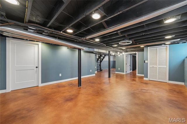 5705 Lisette Avenue, St Louis, MO 63109