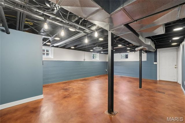 5705 Lisette Avenue, St Louis, MO 63109