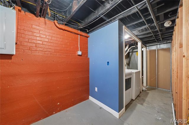 5705 Lisette Avenue, St Louis, MO 63109