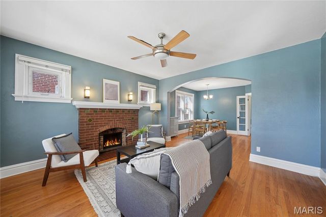 5705 Lisette Avenue, St Louis, MO 63109