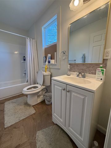 2206 CHERRY Street, Erie, PA 16502