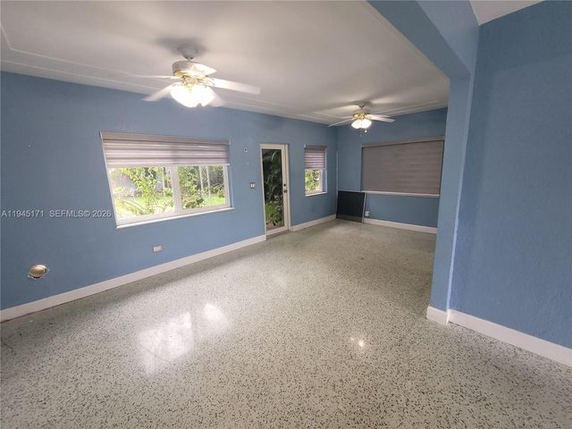 1300 Marseille Dr, Miami Beach, FL 33141