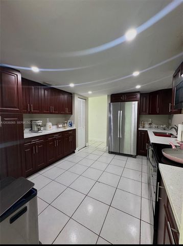 355 NW 205th Ter, Miami Gardens, FL 33169