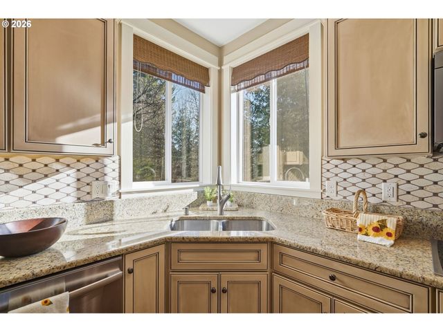 11 THOMPSON Dr, Washougal, WA 98671