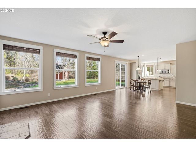 11 THOMPSON Dr, Washougal, WA 98671