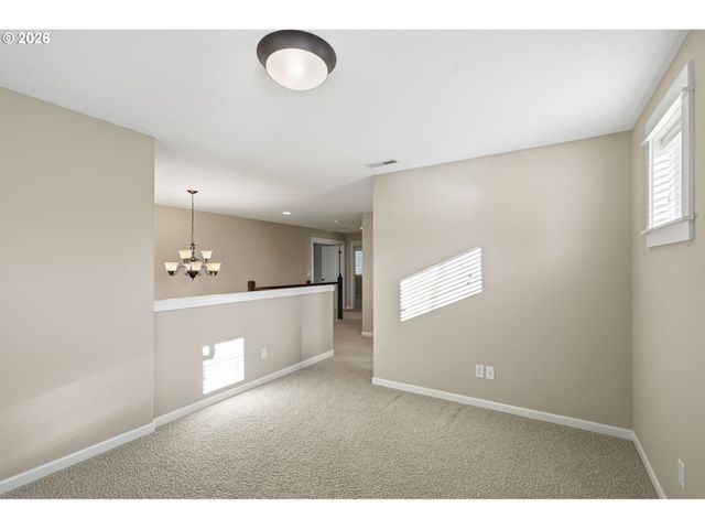 11 THOMPSON Dr, Washougal, WA 98671