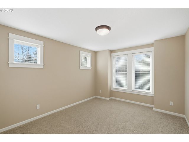 11 THOMPSON Dr, Washougal, WA 98671