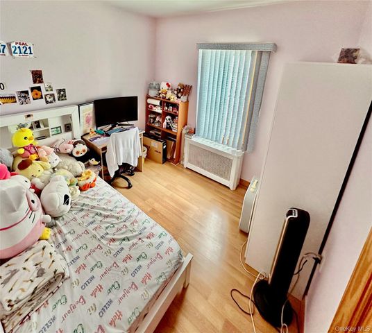 9011 75th Street, Woodhaven, NY 11421