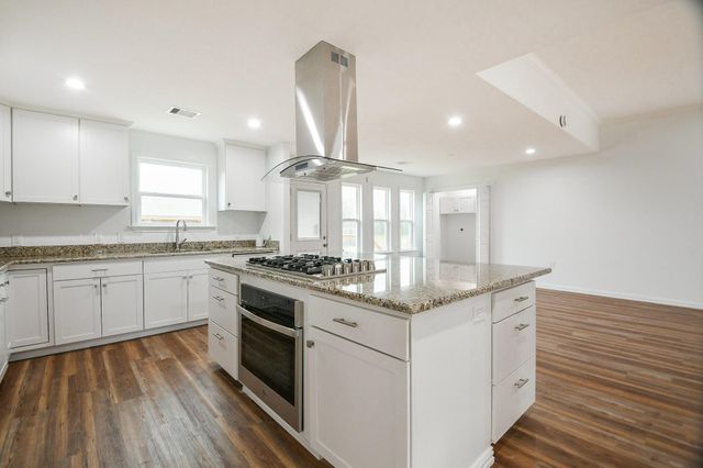 3200 Hoover Street, La Marque, TX 77568