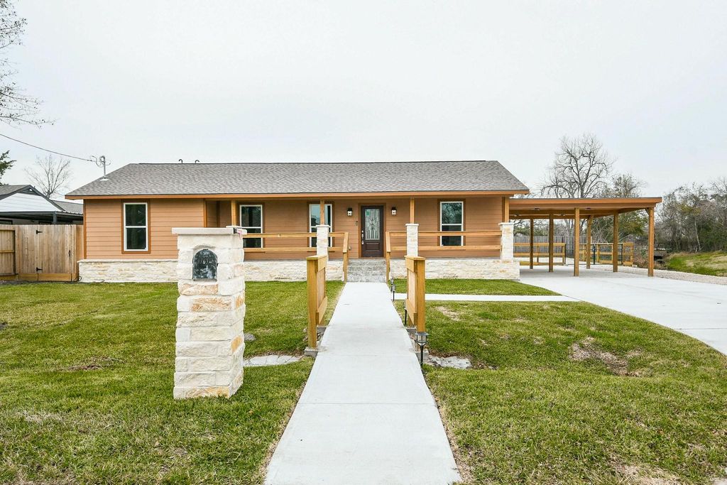 3200 Hoover Street, La Marque, TX 77568