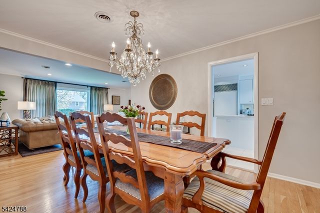 23 Shelley Rd, Springfield Twp., NJ 07081