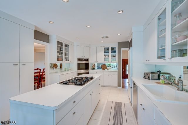 23 Shelley Rd, Springfield Twp., NJ 07081