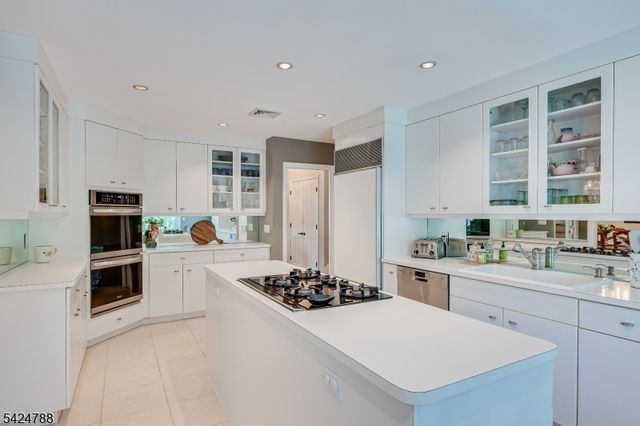 23 Shelley Rd, Springfield Twp., NJ 07081