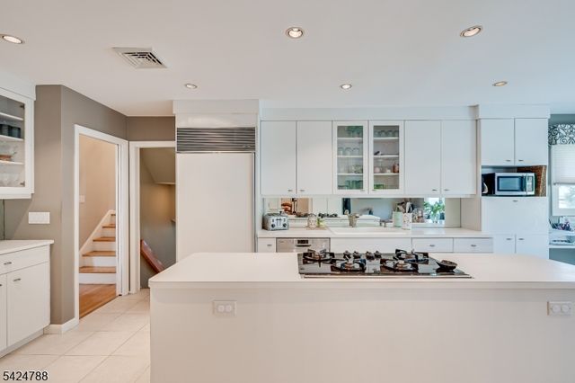 23 Shelley Rd, Springfield Twp., NJ 07081