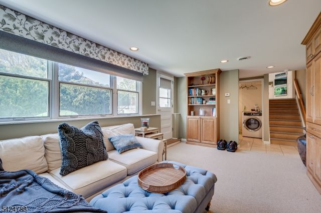 23 Shelley Rd, Springfield Twp., NJ 07081