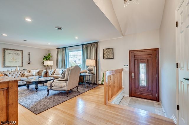 23 Shelley Rd, Springfield Twp., NJ 07081