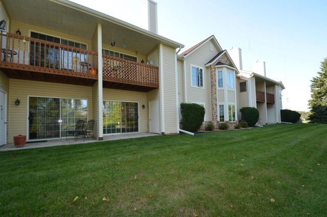 12569 W Beloit ROAD, New Berlin, WI 53151