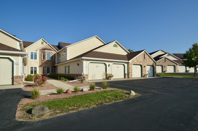 12569 W Beloit ROAD, New Berlin, WI 53151