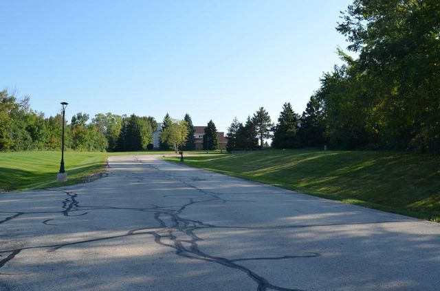 12569 W Beloit ROAD, New Berlin, WI 53151