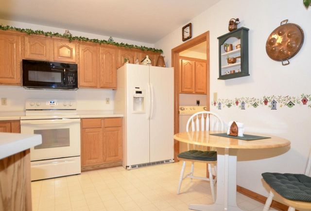 12569 W Beloit ROAD, New Berlin, WI 53151