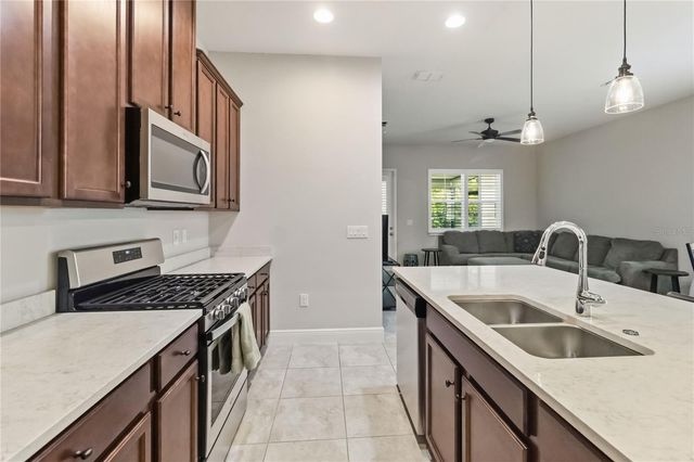 2419 DATURA LOOP, St Cloud, FL 34772