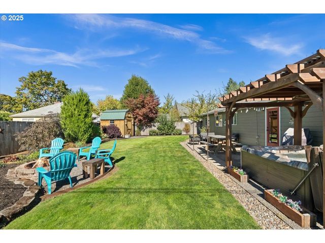 2108 D St, Forest Grove, OR 97116