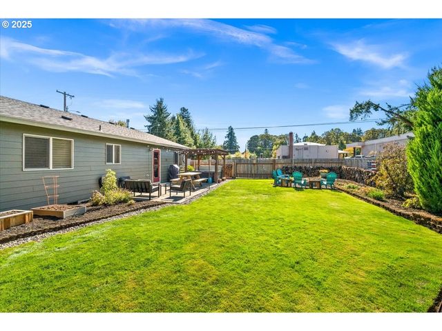 2108 D St, Forest Grove, OR 97116