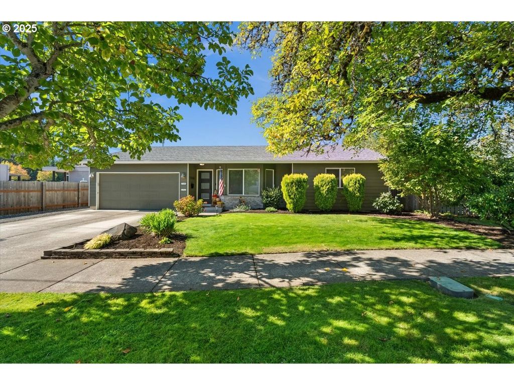 2108 D St, Forest Grove, OR 97116