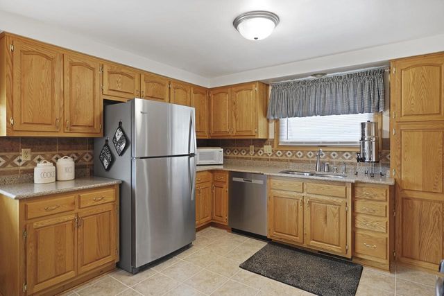 2138 23rd AVENUE, Kenosha, WI 53140