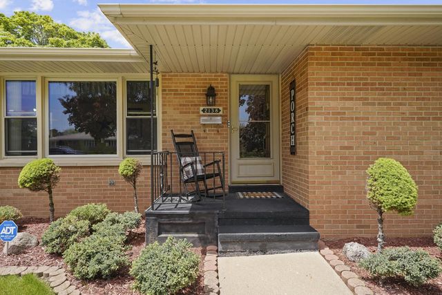 2138 23rd AVENUE, Kenosha, WI 53140