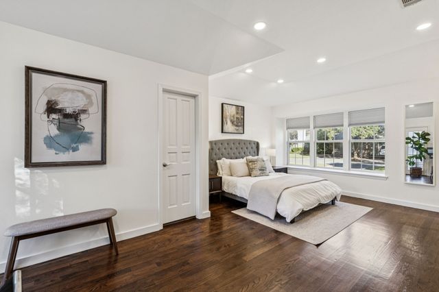 10525 Castlegate Drive, Dallas, TX 75229