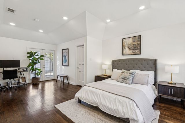 10525 Castlegate Drive, Dallas, TX 75229