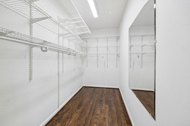 10525 Castlegate Drive, Dallas, TX 75229