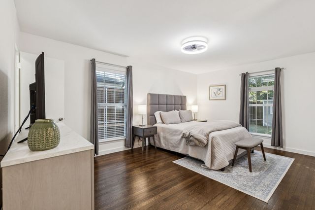 10525 Castlegate Drive, Dallas, TX 75229