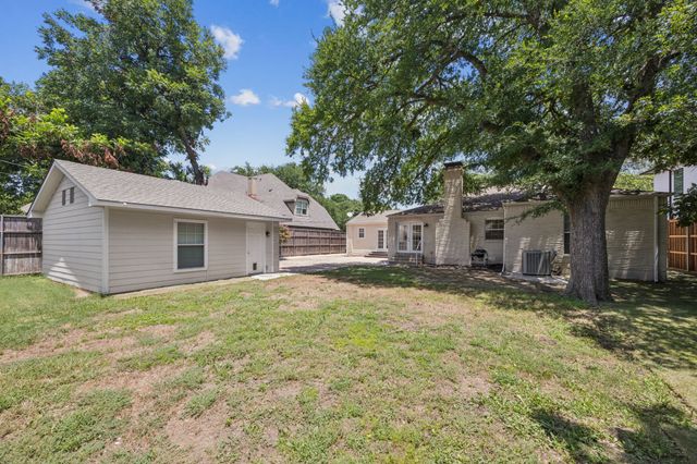 10525 Castlegate Drive, Dallas, TX 75229