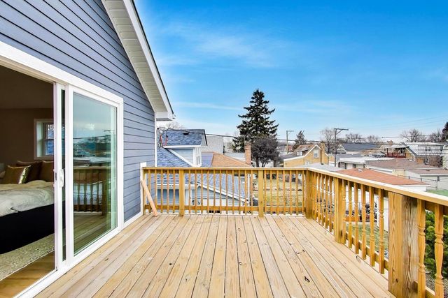 4065 N Meade Avenue, Chicago, IL 60634