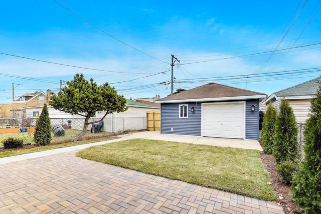 4065 N Meade Avenue, Chicago, IL 60634
