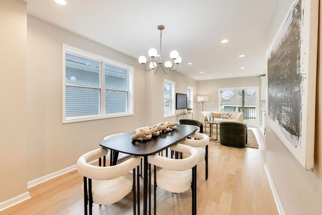 4065 N Meade Avenue, Chicago, IL 60634