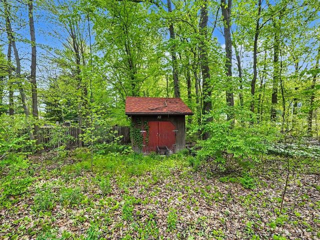 9089 Willow, Willis, MI 48191