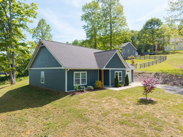 91 Dewey Ridge Lane, Hayesville, NC 28904