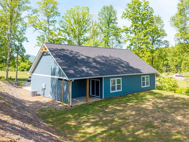 91 Dewey Ridge Lane, Hayesville, NC 28904