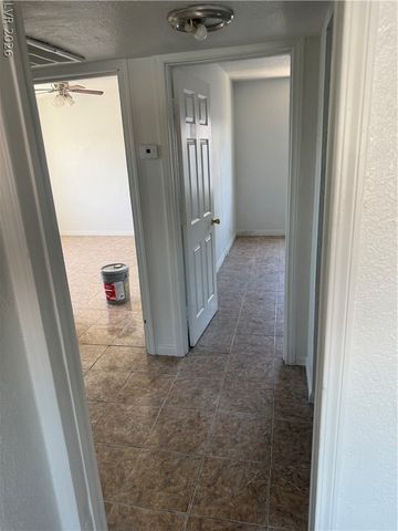 530 East Oakey Boulevard C, Las Vegas, NV 89104