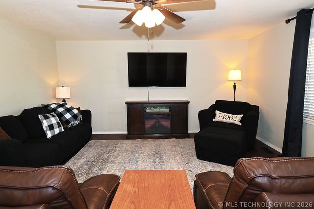 96546 S 4534 Road, Vian, OK 74962